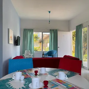 Light & Blue Gardens Апартаменты